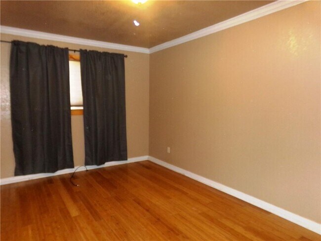 Building Photo - 442 Balch Rd