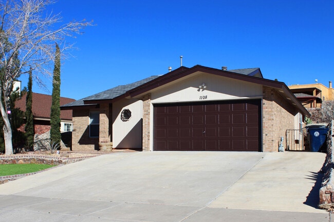 Building Photo - 1108 Coyote Ln