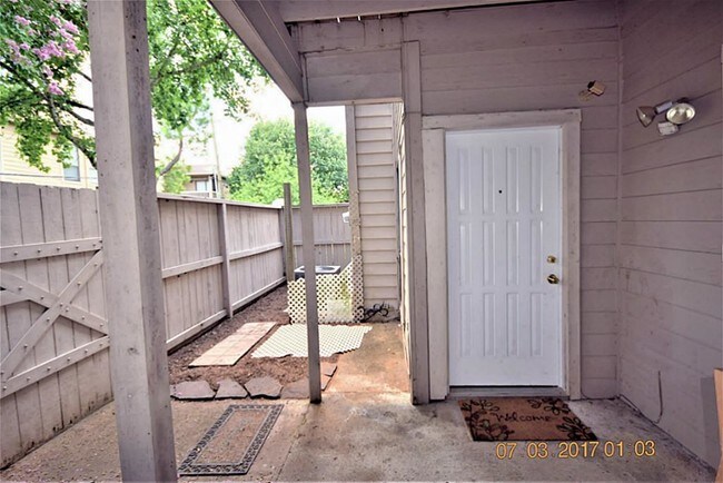 Foto del edificio - 9467 Pagewood Ln