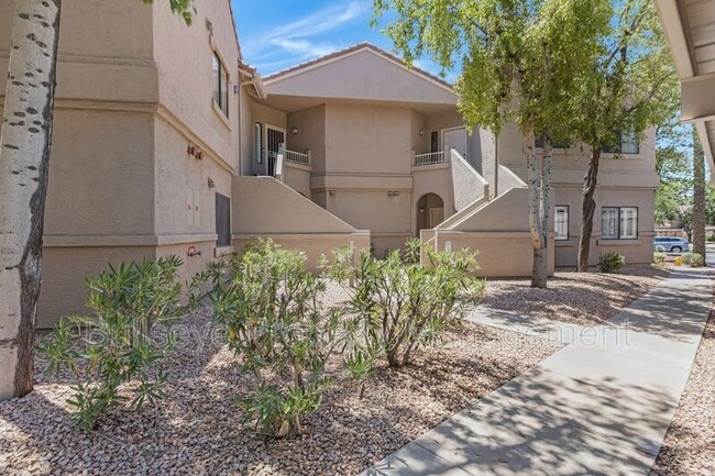 Building Photo - 15050 N Thompson Peak Pkwy