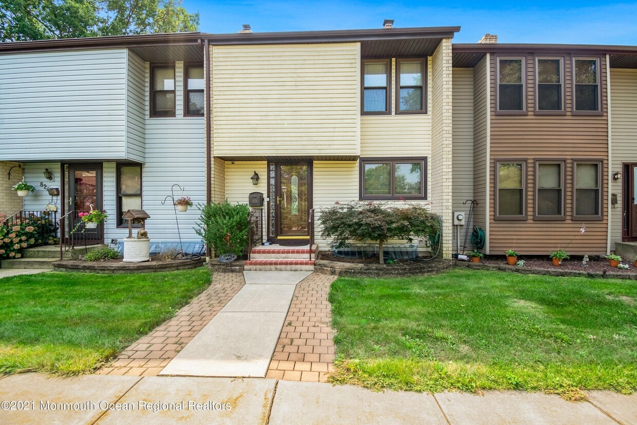 825 Jamestown Rd, East Windsor, NJ 08520 Apartment for Rent in East