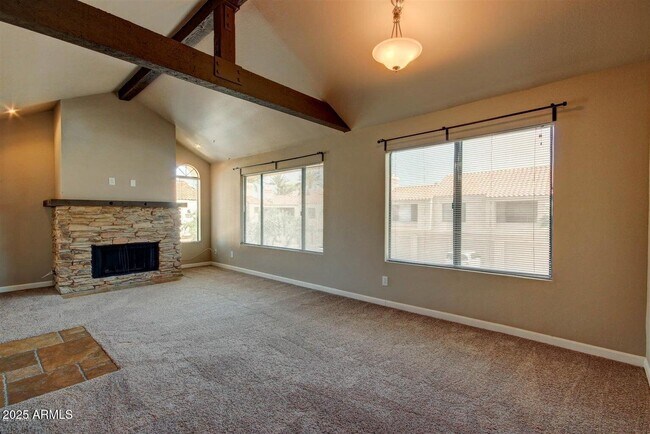 Foto del edificio - 10115 E Mountain View Rd