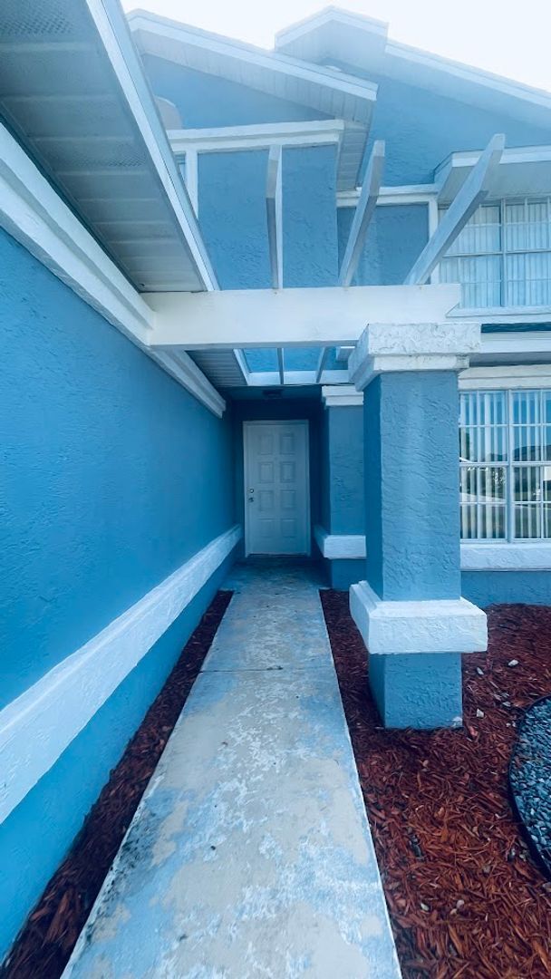 Building Photo - 202 Coral Reef Cir