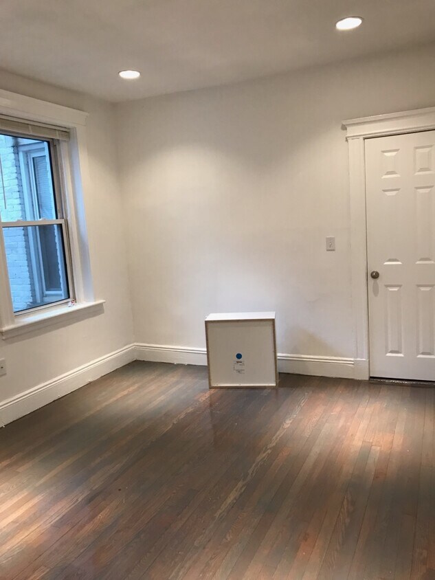 Foto principal - 131 Park Dr