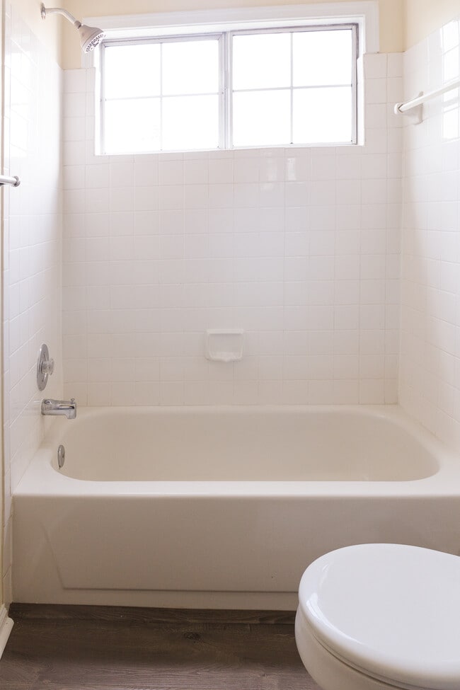 Bathroom - 14049 Vista Drive