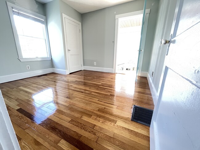 Bedroom with attached sunroom - 1 Webster St