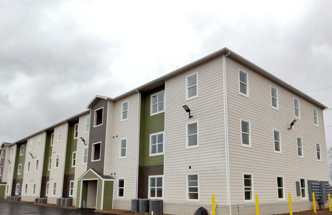 Foto del edificio - Fountain Hill Apartments