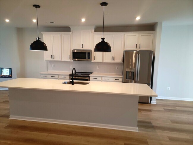 Foto del edificio - Like New 3 Bedroom Home with Garage For Rent in Henrico