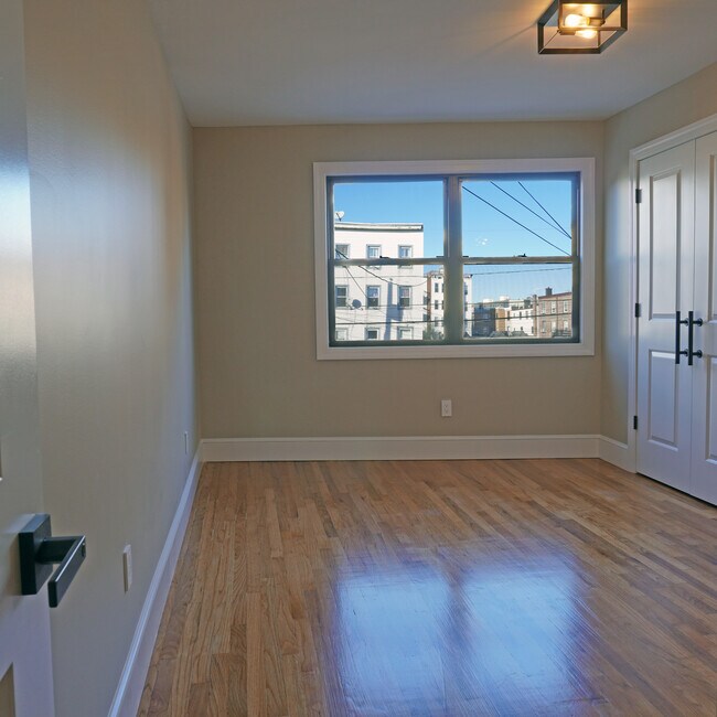 Bedroom 2 - 381 1st St