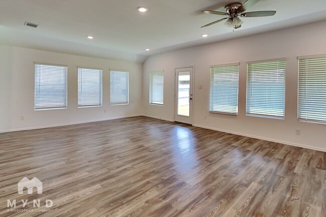 Building Photo - 9446 Brookwood Bnd Dr