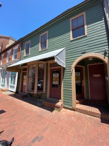 Primary Photo - 230 Main Street