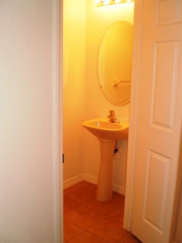 Foto del edificio - 7452 Bristol Cir