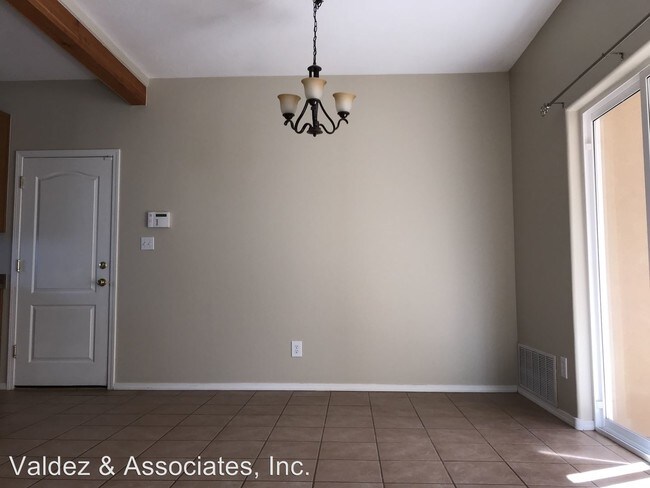 Building Photo - 6500 Paseo Del Sol W