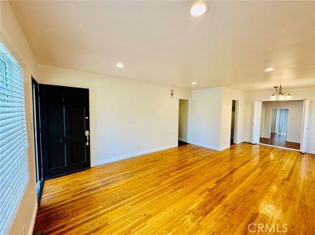Foto del edificio - 400 E Fernfield Dr
