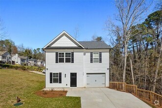 Building Photo - 5280 Chrysler Dr