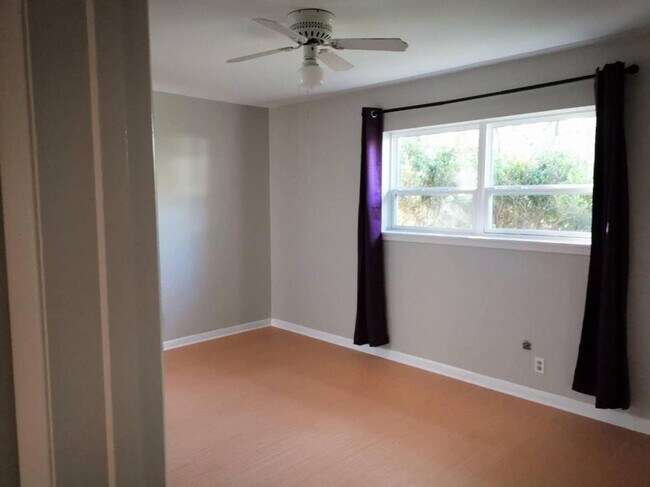 Foto del edificio - 5527 Darnell St