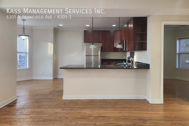 Building Photo - 6305 N Francisco Ave