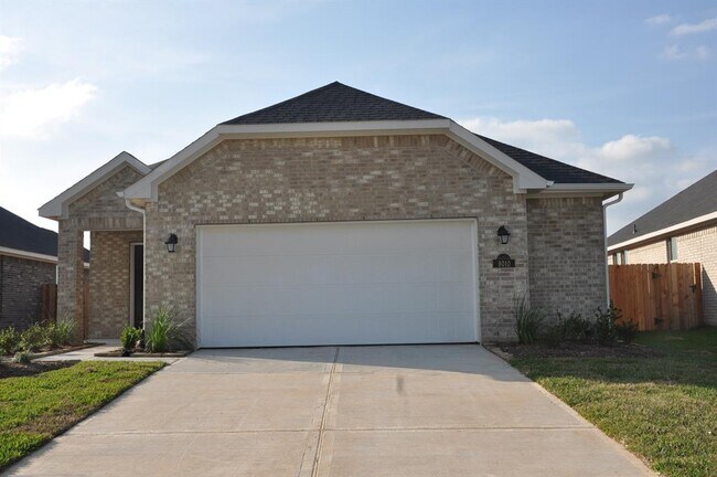 Building Photo - 8010 Grandstand Pkwy