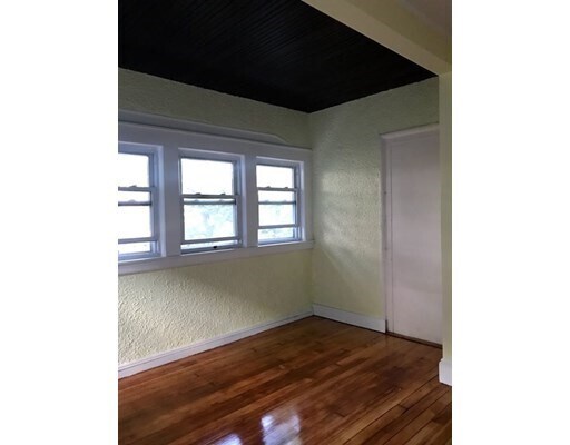 Building Photo - 11 Boulevard Terrace