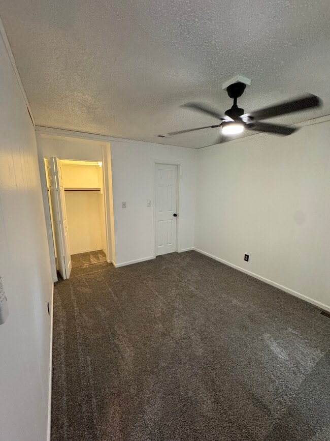 Foto del edificio - 849 Lexington Rd