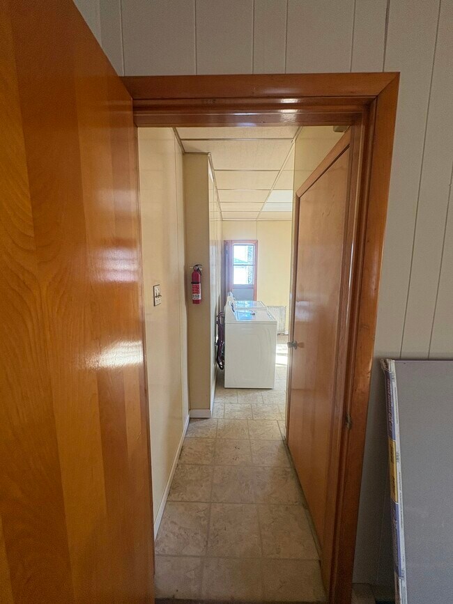 Building Photo - 725 Wheeler Ave