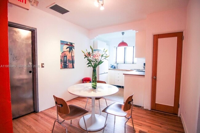 Foto del edificio - 400 Meridian Ave