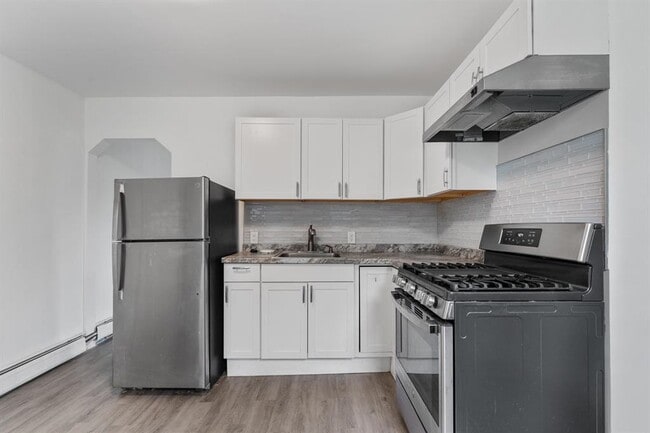 Building Photo - 53 LORD Ave