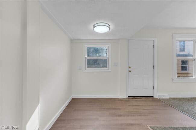 Foto del edificio - 1753 E 30th St