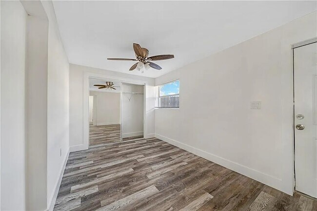 Foto del edificio - 1304 NW 7th Ave
