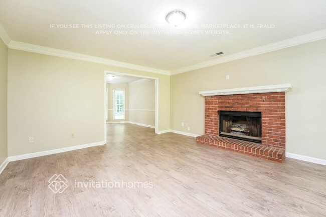Foto del edificio - 776 Amberglen Ln