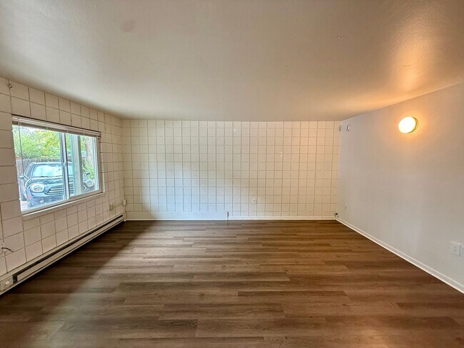 Foto del edificio - 509 S Bryan Ave