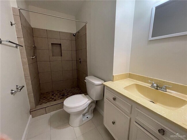 Foto del edificio - 210 N 8th St