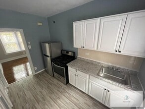 Building Photo - 4235-45 N Lamon