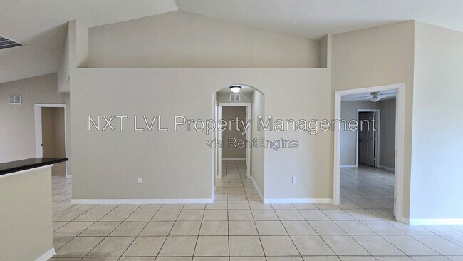 Foto del edificio - 303 NE 24th Ave