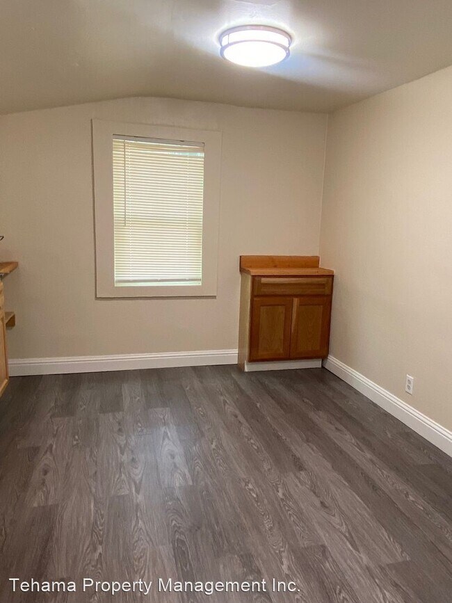 Building Photo - 1 br, 1 bath House - 1033 Cedar Street