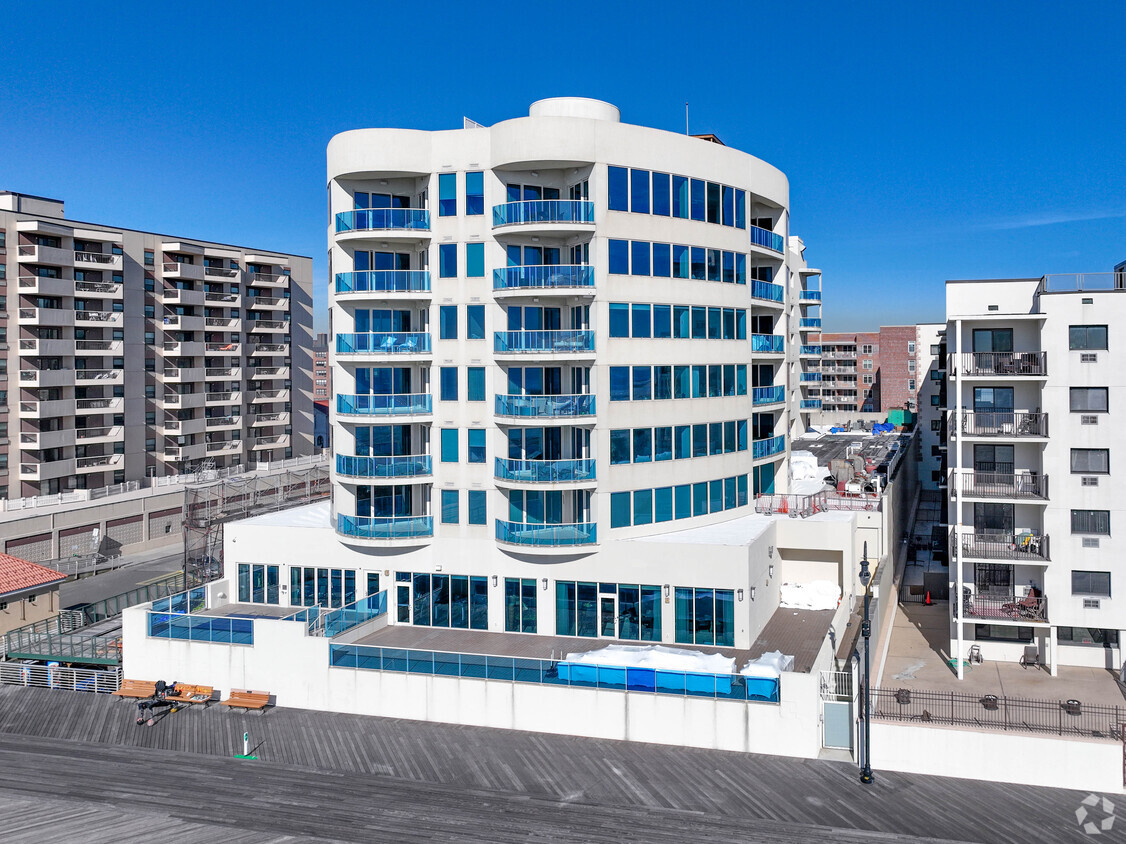 Primary Photo - Aqua Luxury Oceanfront Condominiums