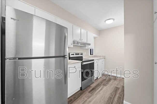 Building Photo - 1504 Benjamin Pkwy