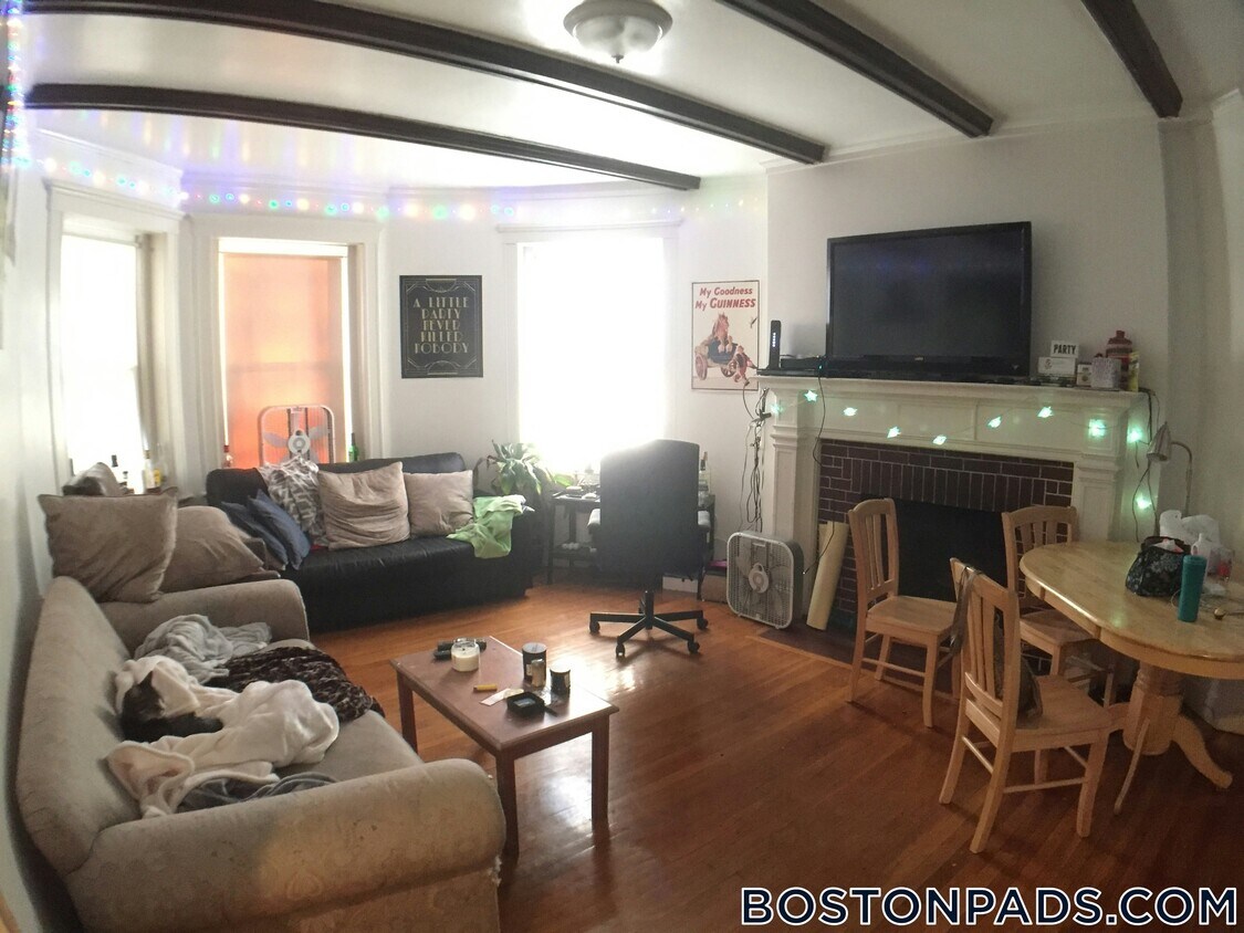 Foto principal - 157 Thorndike St