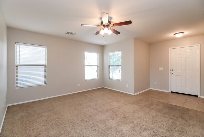 Foto del edificio - 4824 N 110th Ln