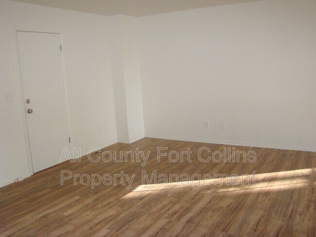 Building Photo - 1108 Baker St