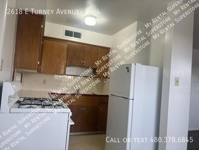 Foto del edificio - 2618 E Turney Ave