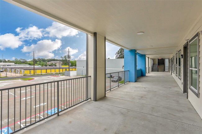 Building Photo - 25115 Harper Ln