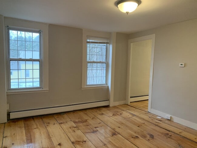 Photo - 190 Russell St Apartment