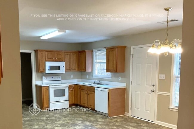 Building Photo - 2475 Harbin Springs Cove