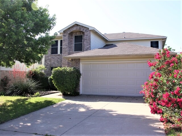 Primary Photo - 5333 Driftway Drive