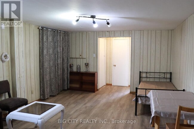 Building Photo - 72 Hepscott Terrace