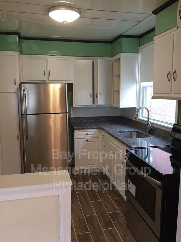 Building Photo - 2440 N 50th St