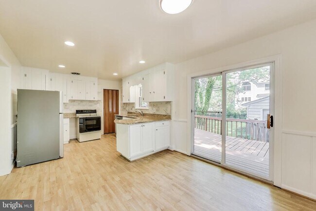 Building Photo - 3215 McComas Ave