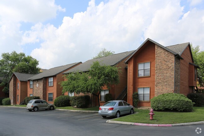Iron Horse Valley Apartments Rentals San Antonio, TX