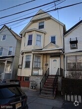 Building Photo - 308 Court St
